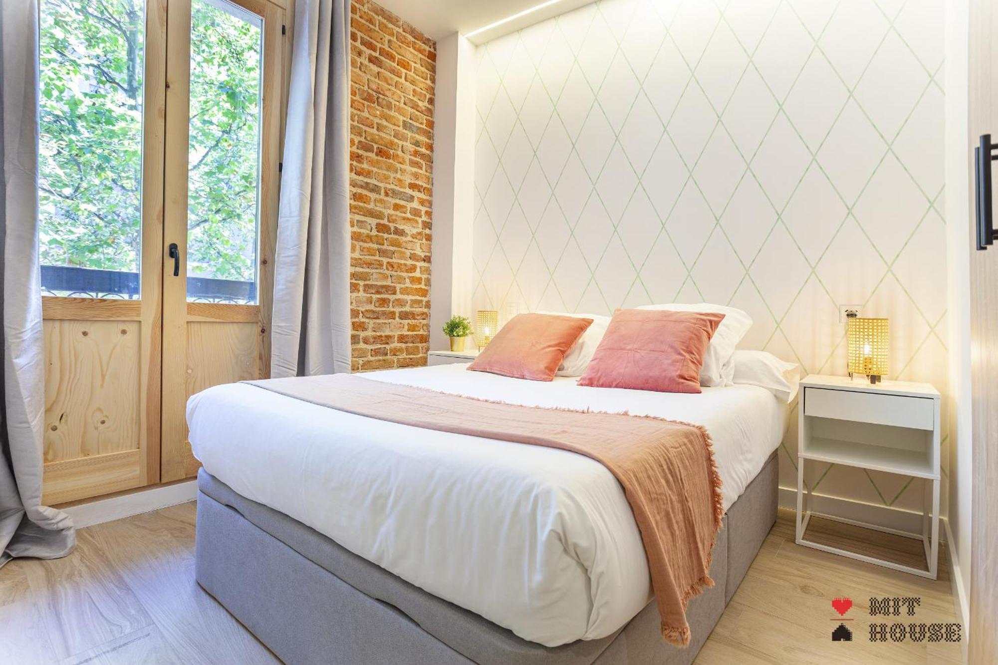4 Ways En Madrid Apartman Kültér fotó